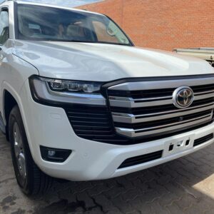 TOYOTA LANDCRUISER LC300
